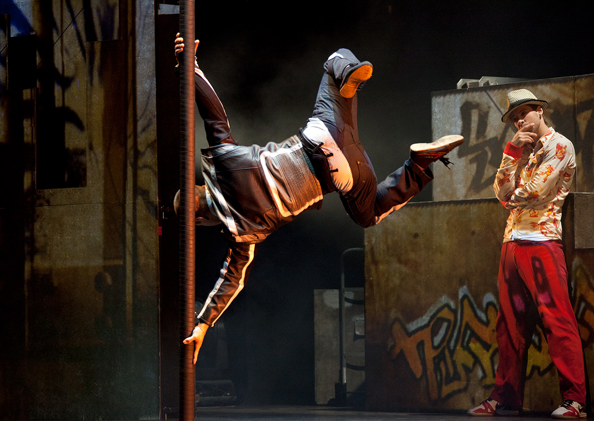 Dance performance at the Miami Adrienne Arsht Center for Performing Arts.